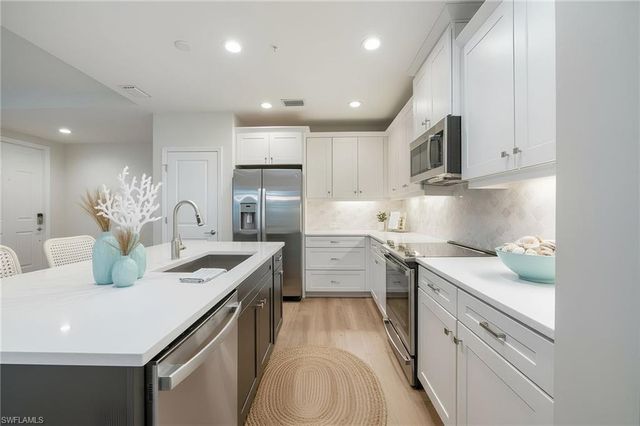 2640 Seychelles CIR # 2804, Naples, FL 34112