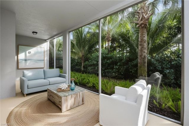 2640 Seychelles CIR # 2804, Naples, FL 34112