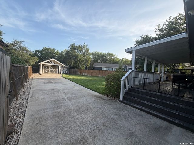 510 N MEADOWLANE DR, San Antonio, TX 78209