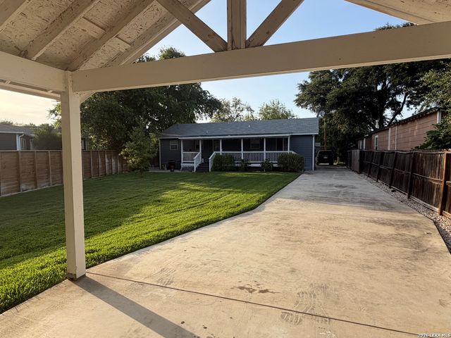 510 N MEADOWLANE DR, San Antonio, TX 78209