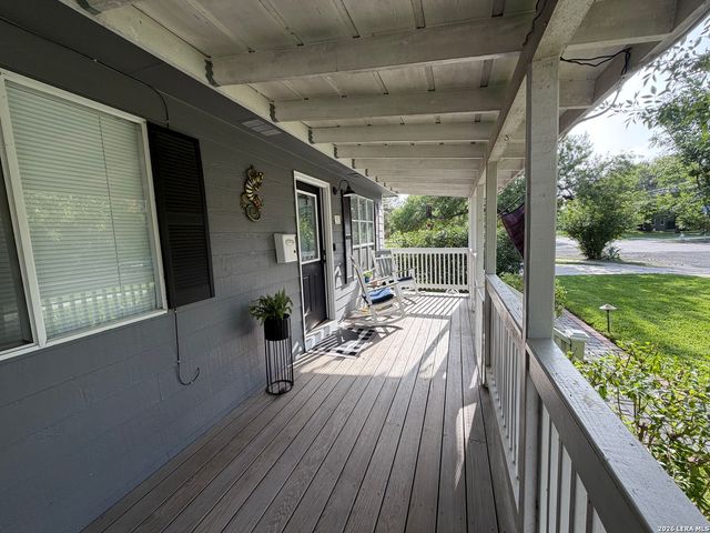 510 N MEADOWLANE DR, San Antonio, TX 78209
