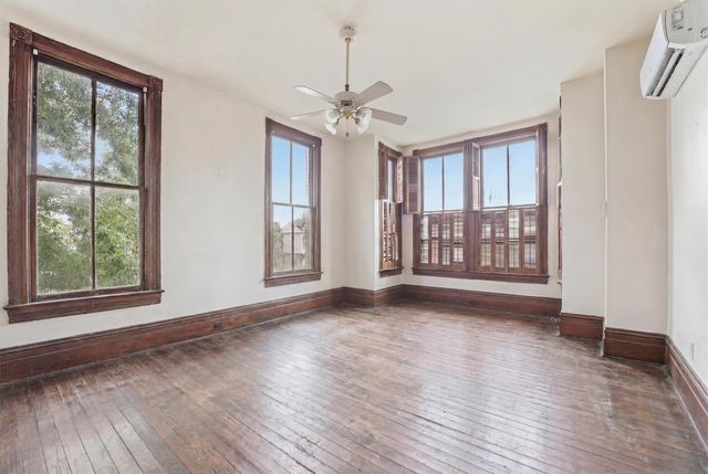1701 Ball, Galveston, TX 77550