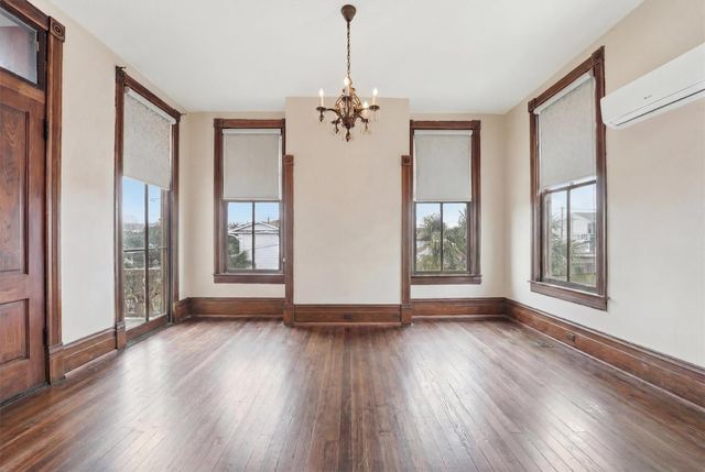 1701 Ball, Galveston, TX 77550