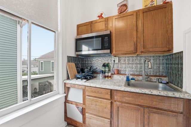 1701 Ball, Galveston, TX 77550