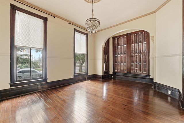 1701 Ball, Galveston, TX 77550