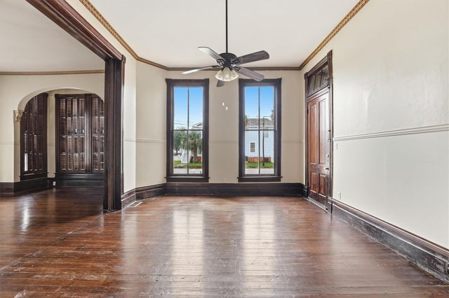 1701 Ball, Galveston, TX 77550