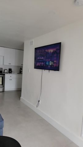 2820 SW 13th 4, Miami, FL 33145