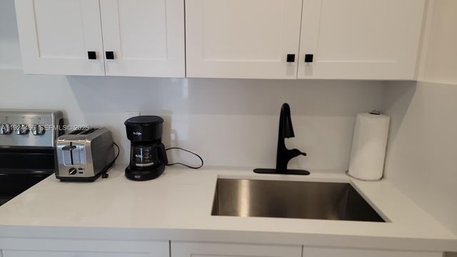 2820 SW 13th 4, Miami, FL 33145