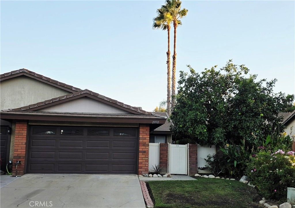 23512 Lampara Drive, Valencia, CA 91355 — exterior