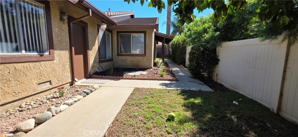 23512 Lampara Drive, Valencia, CA 91355 — photo 4