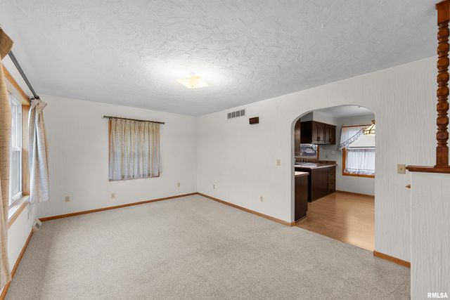 703 2ND Street, Colona, IL 61241