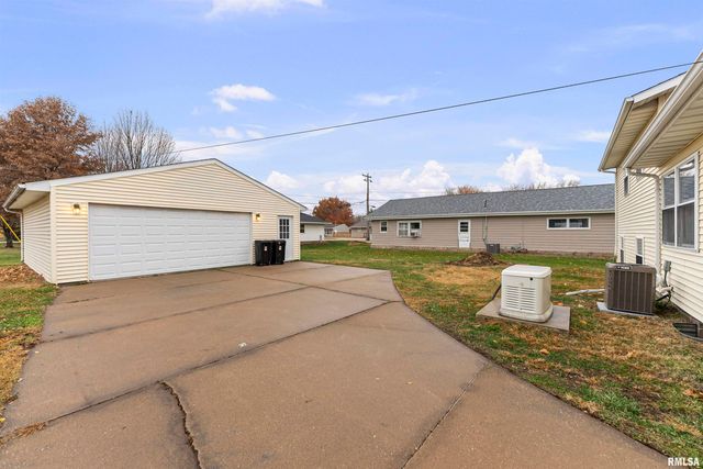 703 2ND Street, Colona, IL 61241