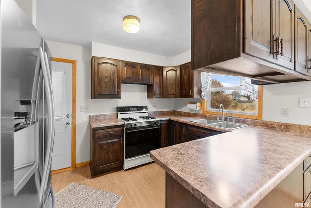 703 2ND Street, Colona, IL 61241