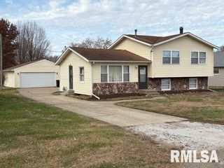 703 2ND Street, Colona, IL 61241
