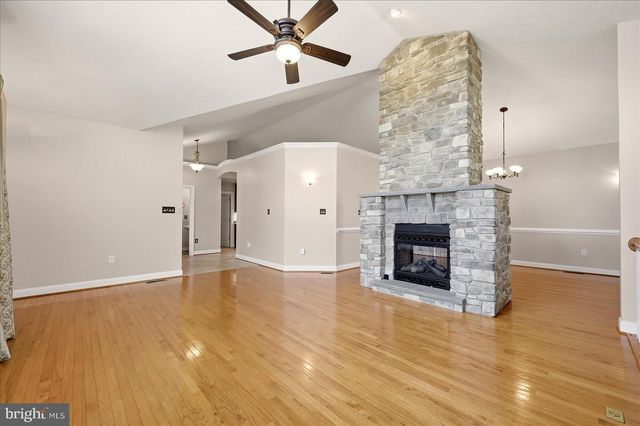 1748 HANDLEY AVE, Winchester, VA 22601