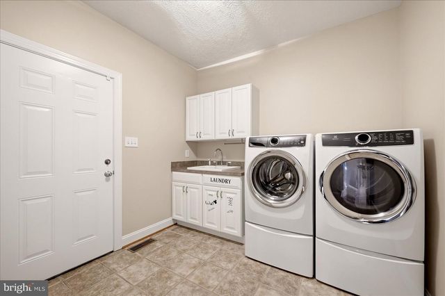 1748 HANDLEY AVE, Winchester, VA 22601