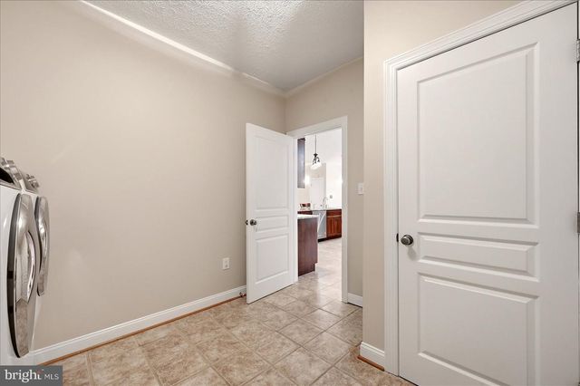1748 HANDLEY AVE, Winchester, VA 22601