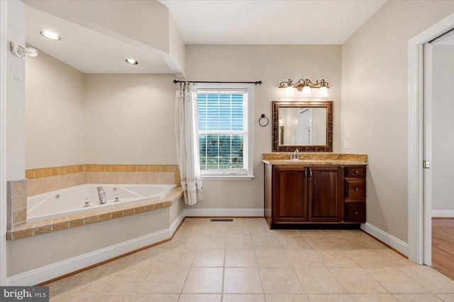 1748 HANDLEY AVE, Winchester, VA 22601