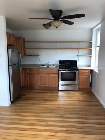 71 South Main Street, Cambridge, VT 05444