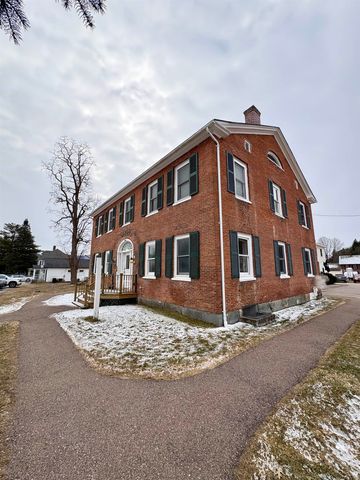 71 South Main Street, Cambridge, VT 05444