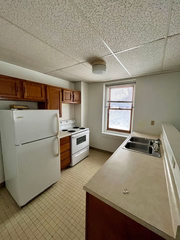 71 South Main Street, Cambridge, VT 05444