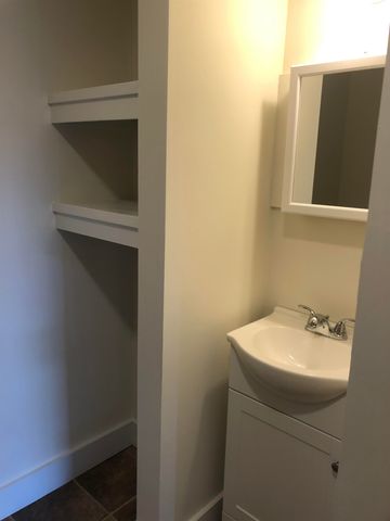 71 South Main Street, Cambridge, VT 05444