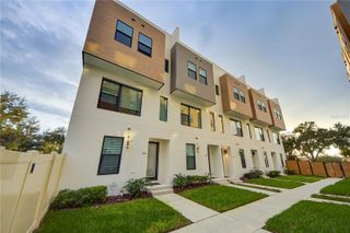 323 15TH STREET N, St Petersburg, FL 33705