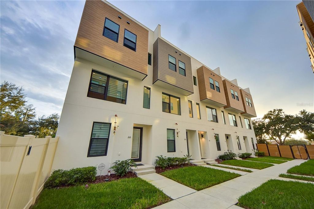 323 15TH STREET N, St Petersburg, FL 33705