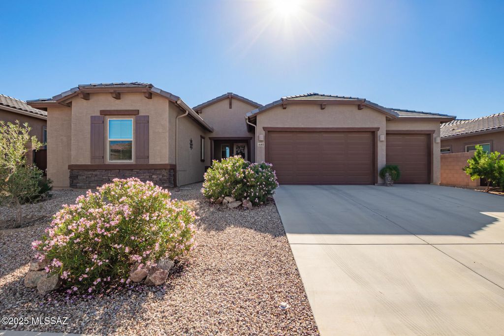 1685 W Aristides Street, Tucson, AZ 85704