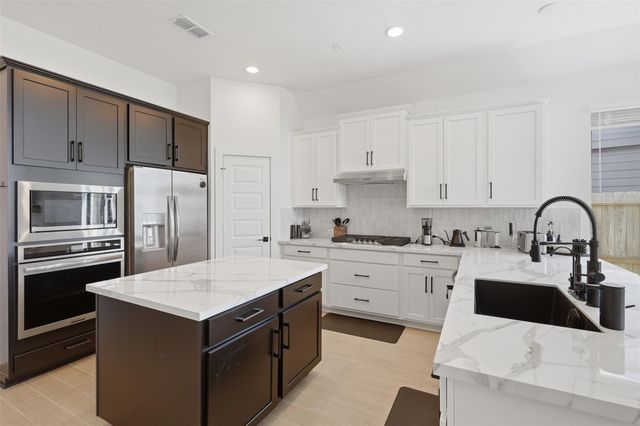 26506 Brilliant Beam Way, Hockley, TX 77447