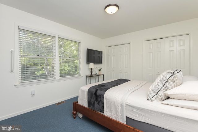 2 OLD BRIDLE PATH, Lawrenceville, NJ 08648