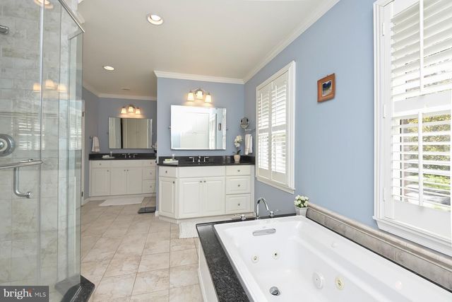 2 OLD BRIDLE PATH, Lawrenceville, NJ 08648