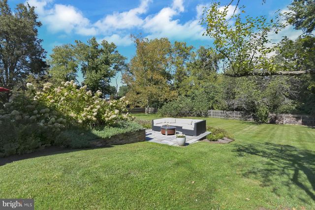 2 OLD BRIDLE PATH, Lawrenceville, NJ 08648