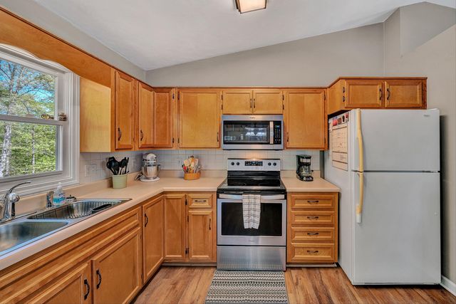 1302 Goodview RD, Goodview, VA 24095