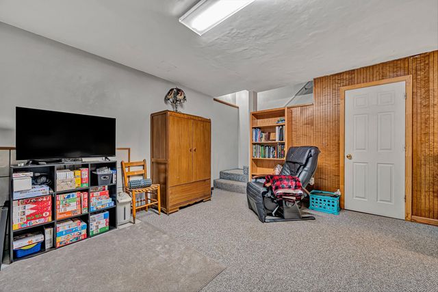 1302 Goodview RD, Goodview, VA 24095