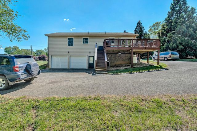 1302 Goodview RD, Goodview, VA 24095