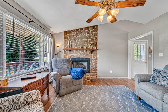 1302 Goodview RD, Goodview, VA 24095
