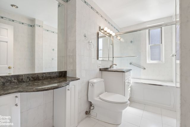 550 Grand St Apt H7G, New York City, NY 10002