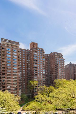 550 Grand St Apt H7G, New York City, NY 10002