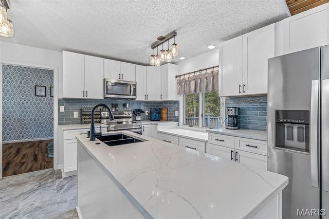 12535 Tall Pine, Unincorporated, MO 63670