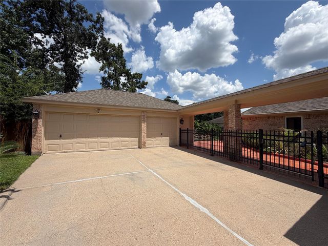 24818 Haverford Road, Spring, TX 77389