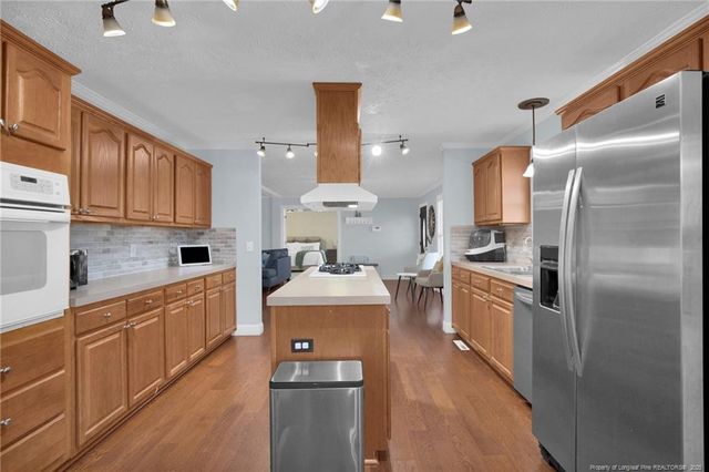 7170 Sim Canady Road, Hope Mills, NC 28348