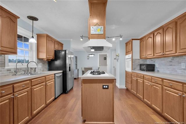 7170 Sim Canady Road, Hope Mills, NC 28348