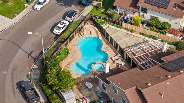 2396 Donnington Way, San Diego, CA 92139