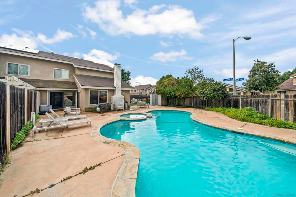 2396 Donnington Way, San Diego, CA 92139