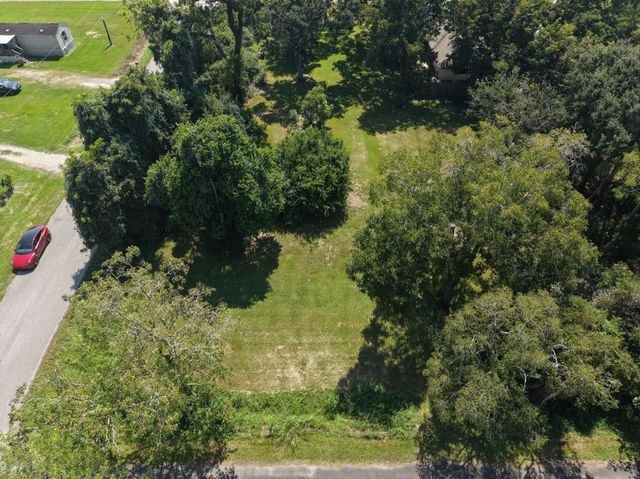 4008 Colorado Ave, Dickinson, TX 77539