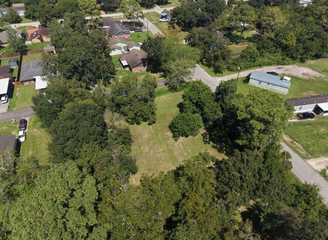 4008 Colorado Ave, Dickinson, TX 77539