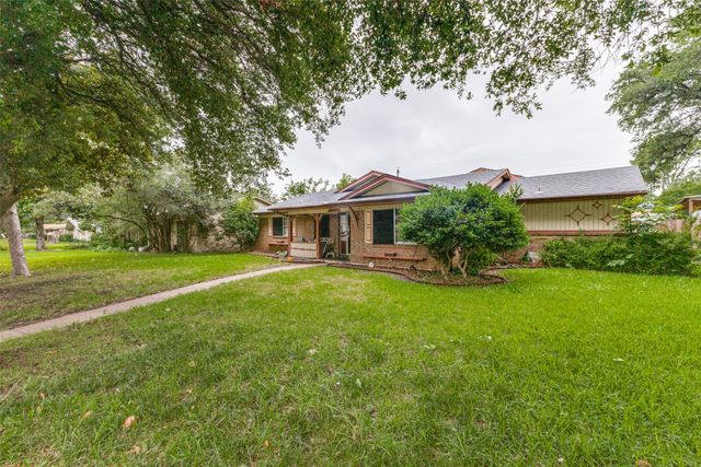 2029 Aloha Drive, Mesquite, TX 75150