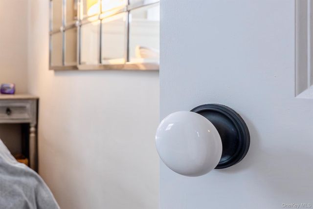 323 Hillside Avenue, Hurley, NY 12443