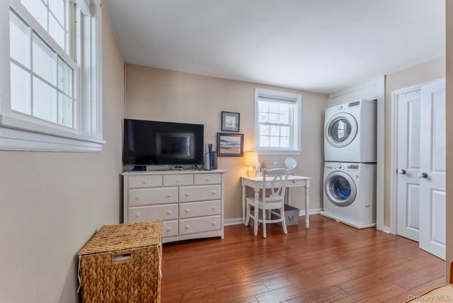 323 Hillside Avenue, Hurley, NY 12443